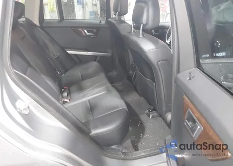 2015 Mercedes-Benz Glk 350 4Matic z USA, uszkodzony, nr VIN WDCGG8JB5FG349965